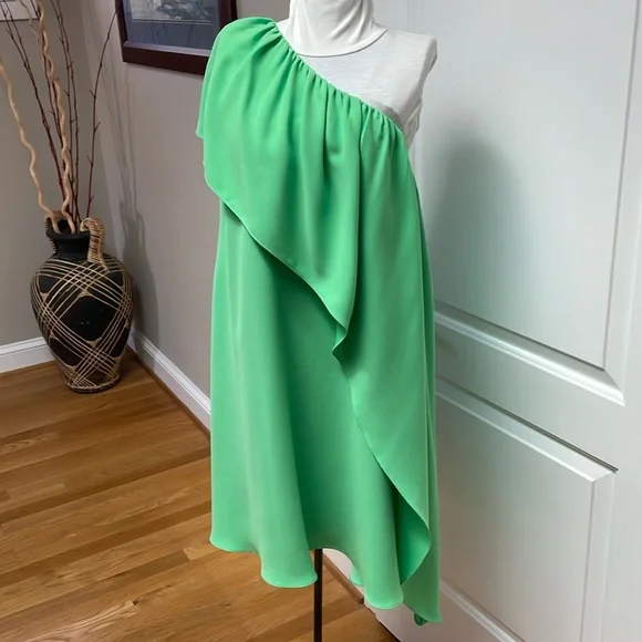 green trina turk dress Green One-Shoulder Ruffled Cocktail Dress